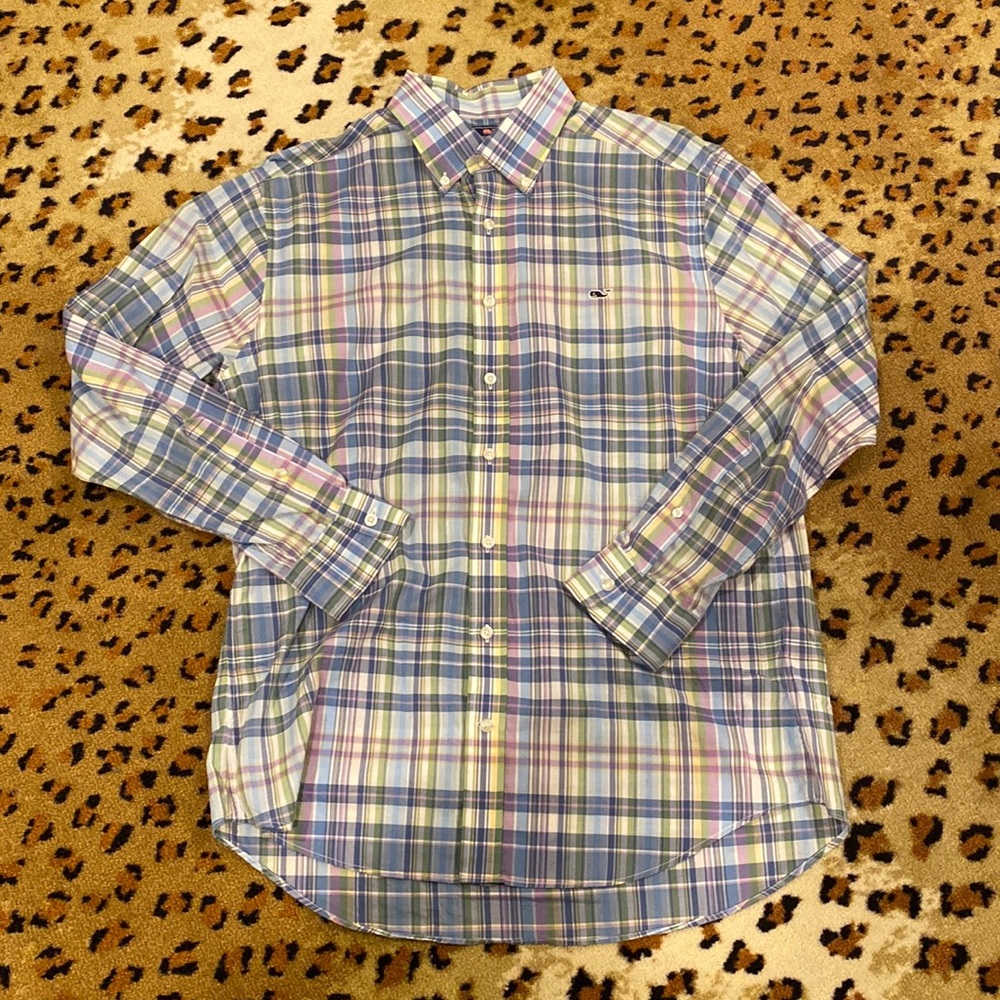 Vineyard Vine Button Up - image 2